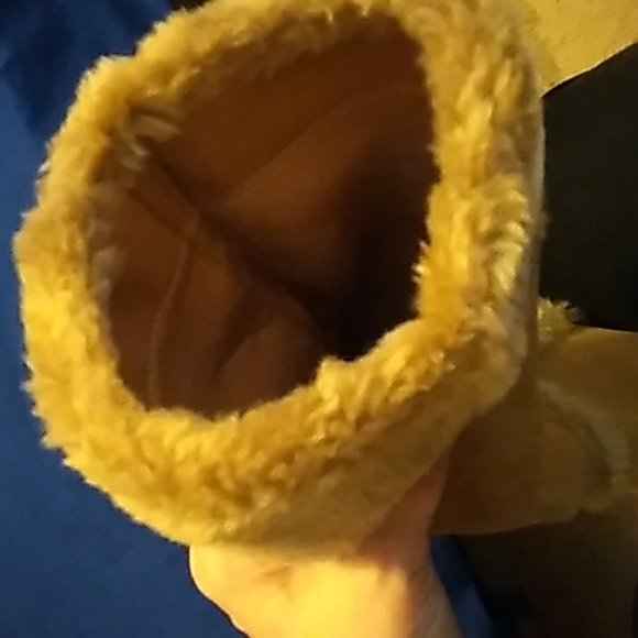 Victoria Spencer Leather Boots - Picture 6 of 6